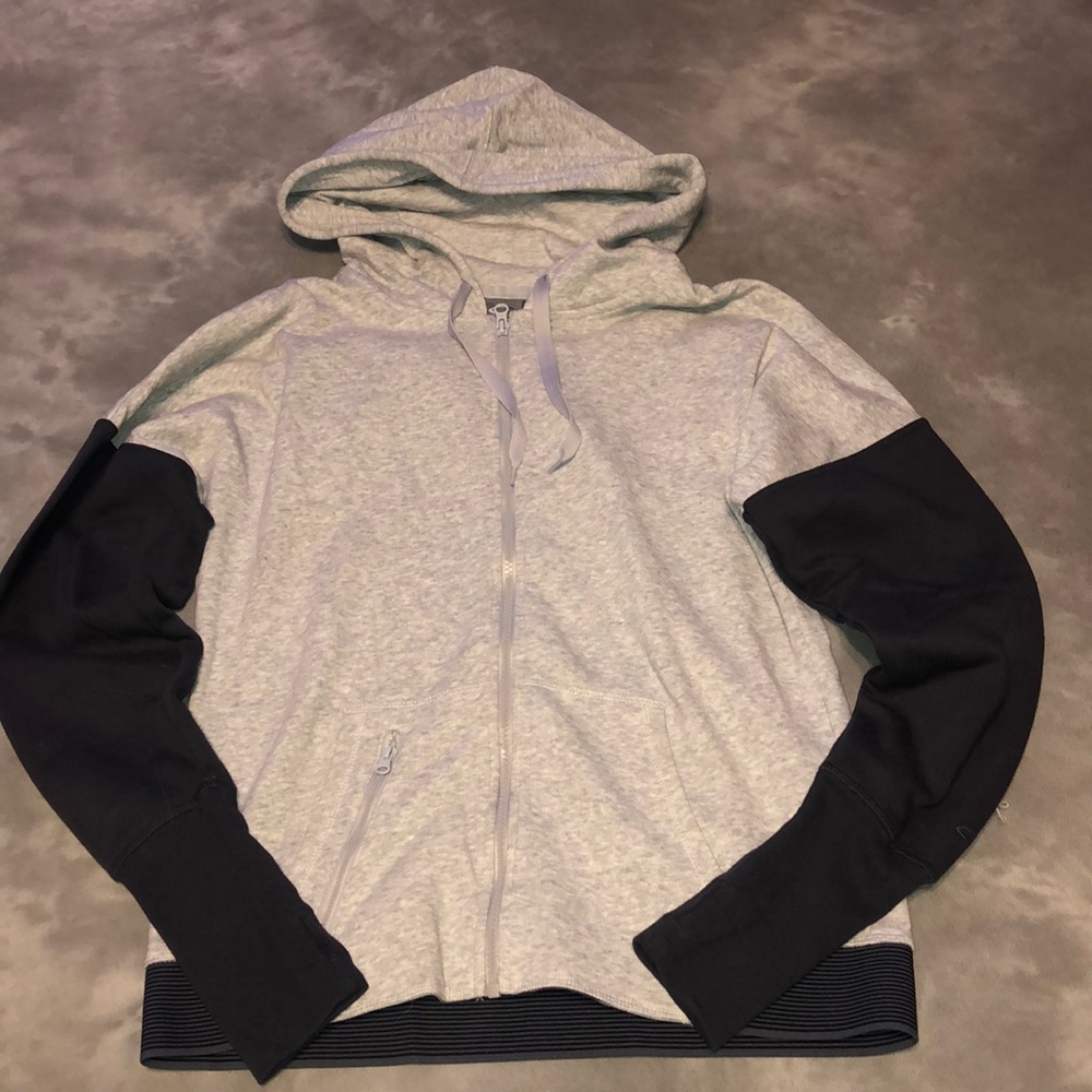 ON SALE✨ Champion Hoodie Zip up